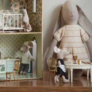 Alternative view of Spisebord, Mus