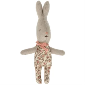 Rabbit, MY - Rose