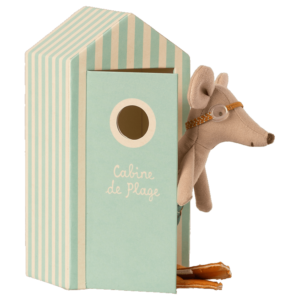 Alternative view of Strandmus, Storebror i strandhytte