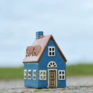 Alternative view of Hus t/fyrfadslys Nyhavn brun dør