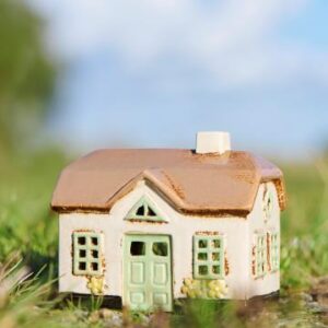 Alternative view of Hus t/fyrfadslys Ebeltoft grønne vinduer