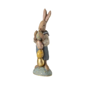 Alternative view of Easter Bunny NO. 12