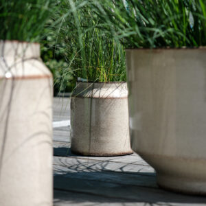 Alternative view of Azura outdoor pot, Stor - Creme